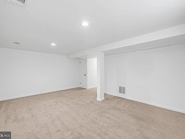 17515 Sabrina Ter — Photo 39