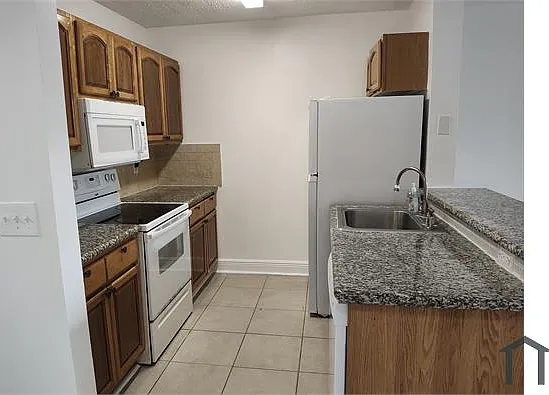 1604 Meadows Cir W #1604 — Photo 14