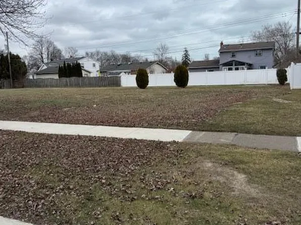 1234 John L Dr, Monroe, MI 48162