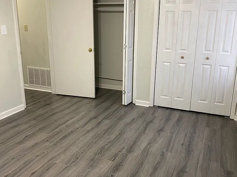 833 Camilla Dr — Photo 10
