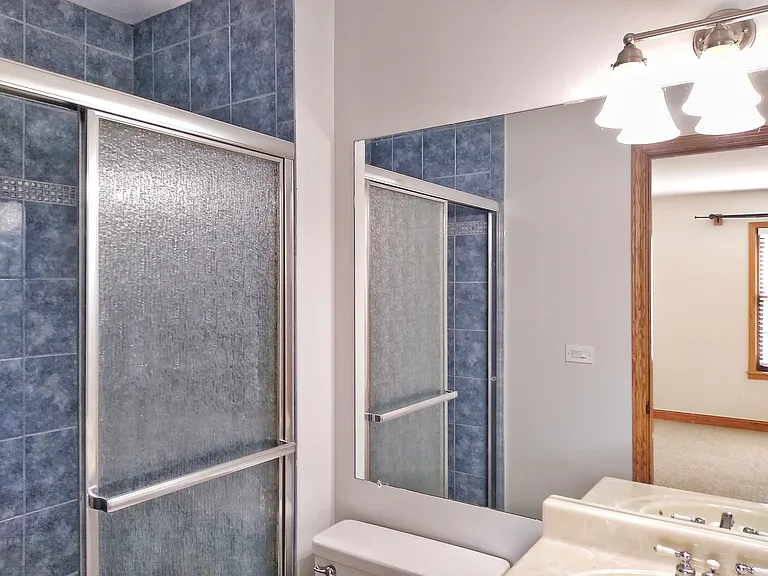 220 Oak Knoll Ct #B2 — Photo 7