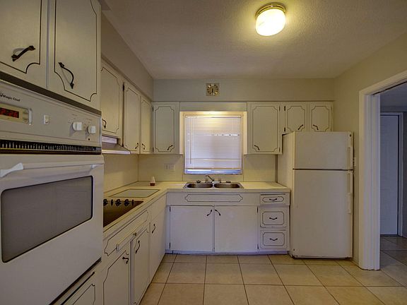 3rd image of 3600 Dr Martin Luther King Jr St S APT B