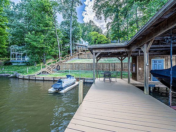 4th image of 115 Shelton Ln