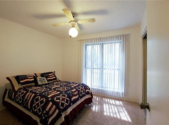 3rd image of 1131 Princeton Dr