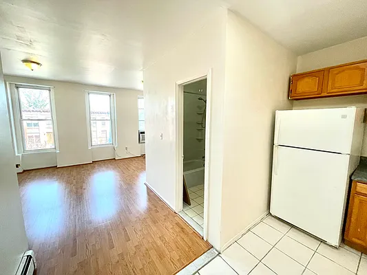 Rented by Pear NYC LLC | media 17