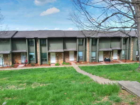 1419 Colony Park Dr, Johnson City, TN 37604