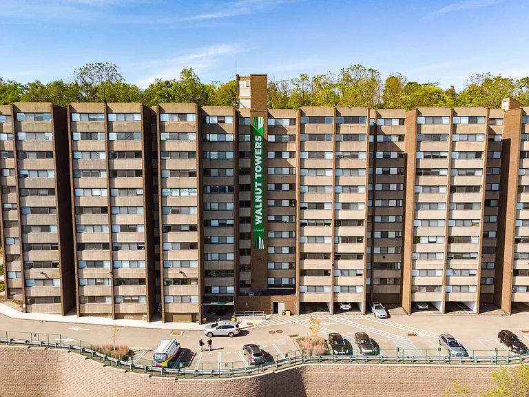 Walnut Towers at Frick Park — Photo 53