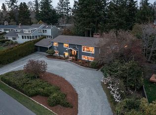 725 Fieldston Rd, Bellingham, WA 98225