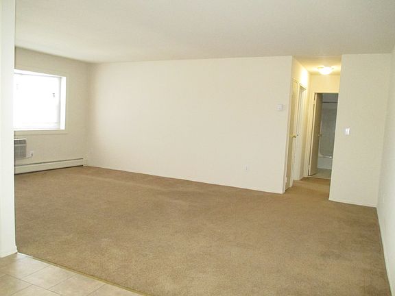 4th image of 9 Kensington Cir APT A