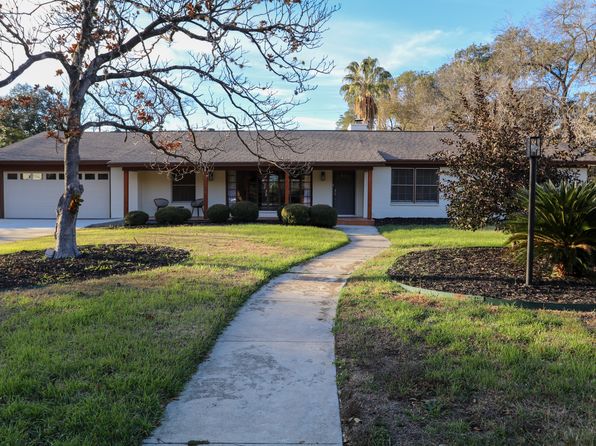 209 Tamworth Dr