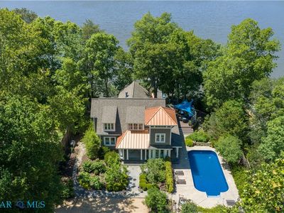 158 River Road Cir, Saluda, VA, 23149