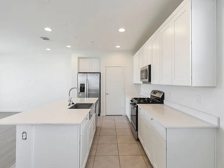 11604 Kindle Corner Ave — Photo 22