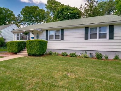 127 Griffin Ave, Bridgeport, CT, 06606