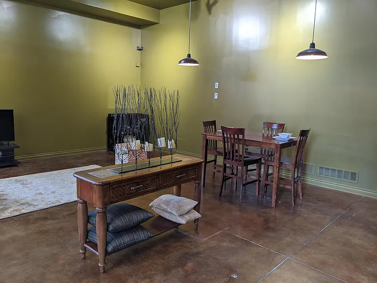 315 E Main St #A — Photo 4