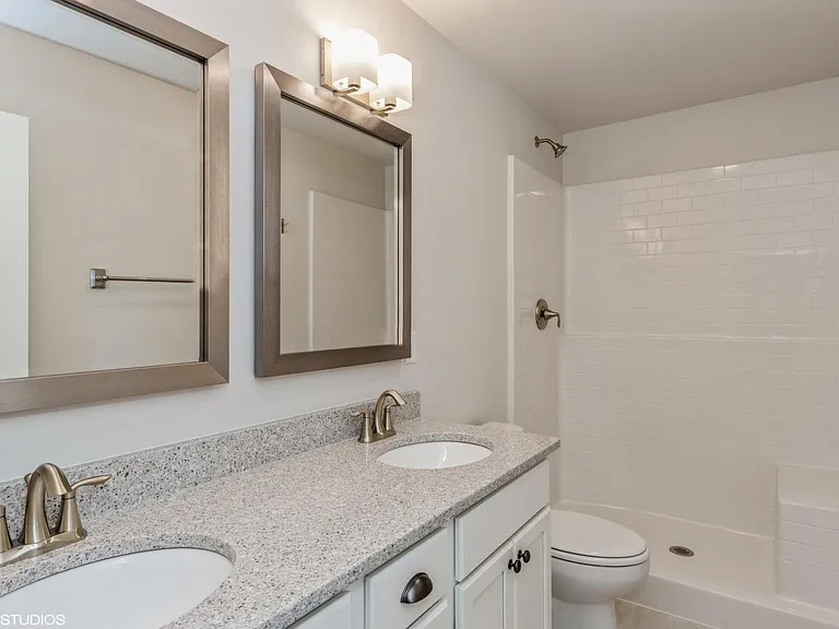 2225 Saint Andrews Dr — Photo 13