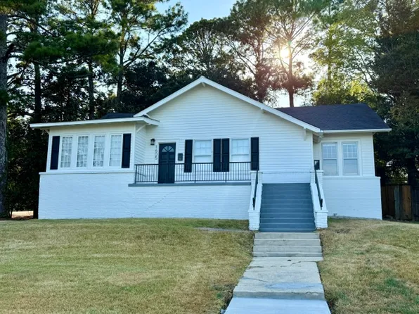 1605 Peachtree St, Jackson, MS 39202