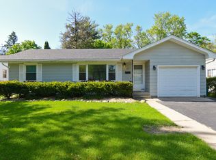 377 Heather Ave, Grayslake, IL 60030