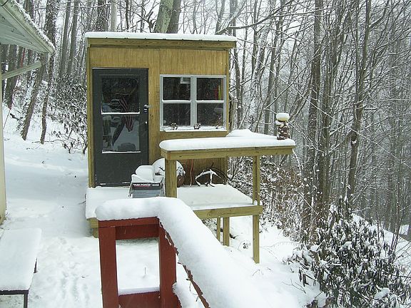 New 8x10 built by hand work shop with power!