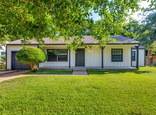 1440 Eagle Dr, Fort Worth, TX 76111