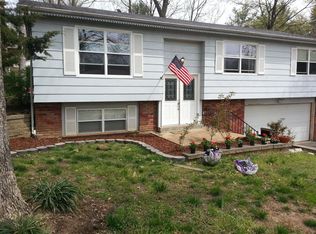 312 Forest Pkwy #A, Manchester, MO 63021