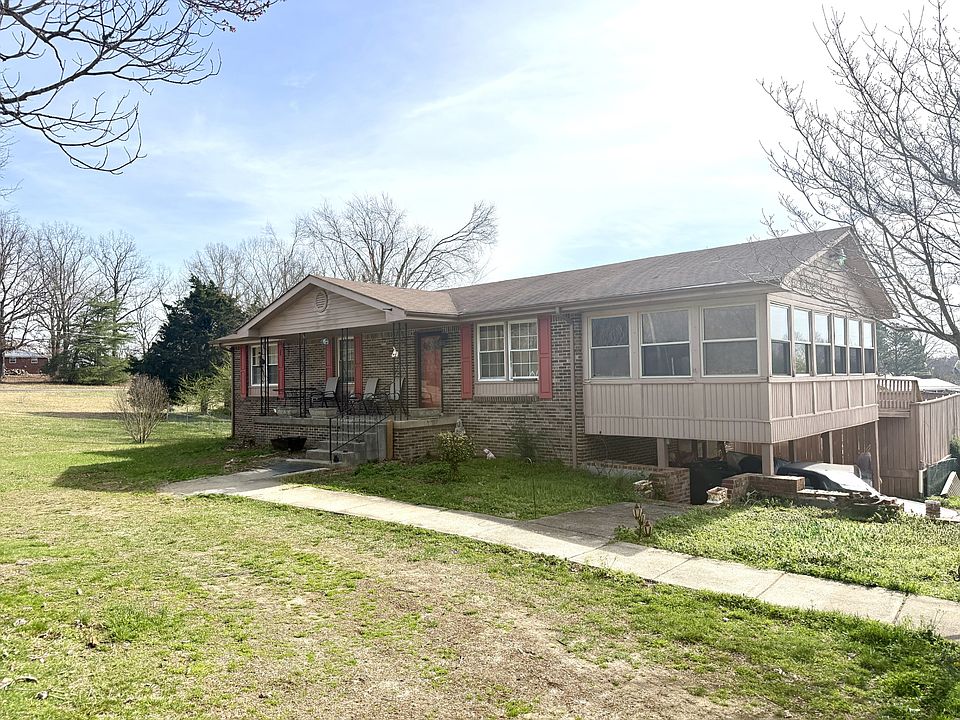 1st image of 555 Eastside Rd