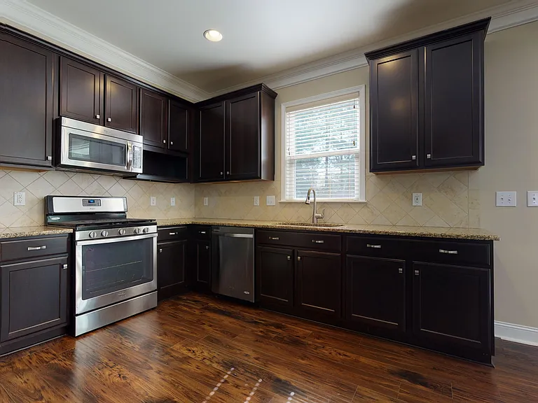 1415 Glenwater Dr — Photo 9