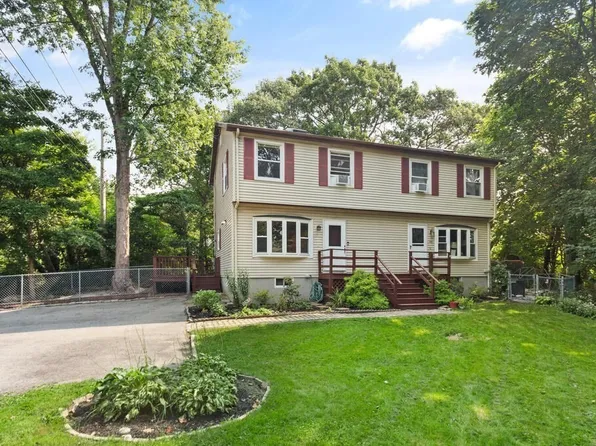 101 Gloucester Ave #2, Gloucester, MA 01930