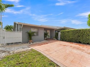 2401 SW 102nd Ave, Miami, FL 33165