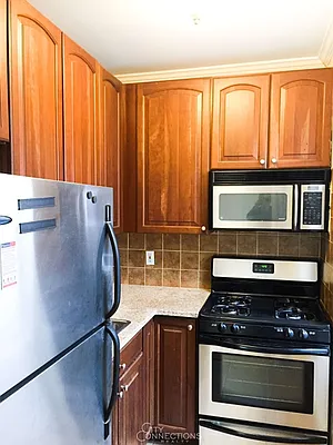 Rented by City Connections Realty | media 12