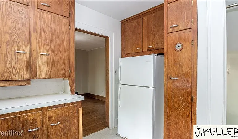 2455 S Main St — Photo 33