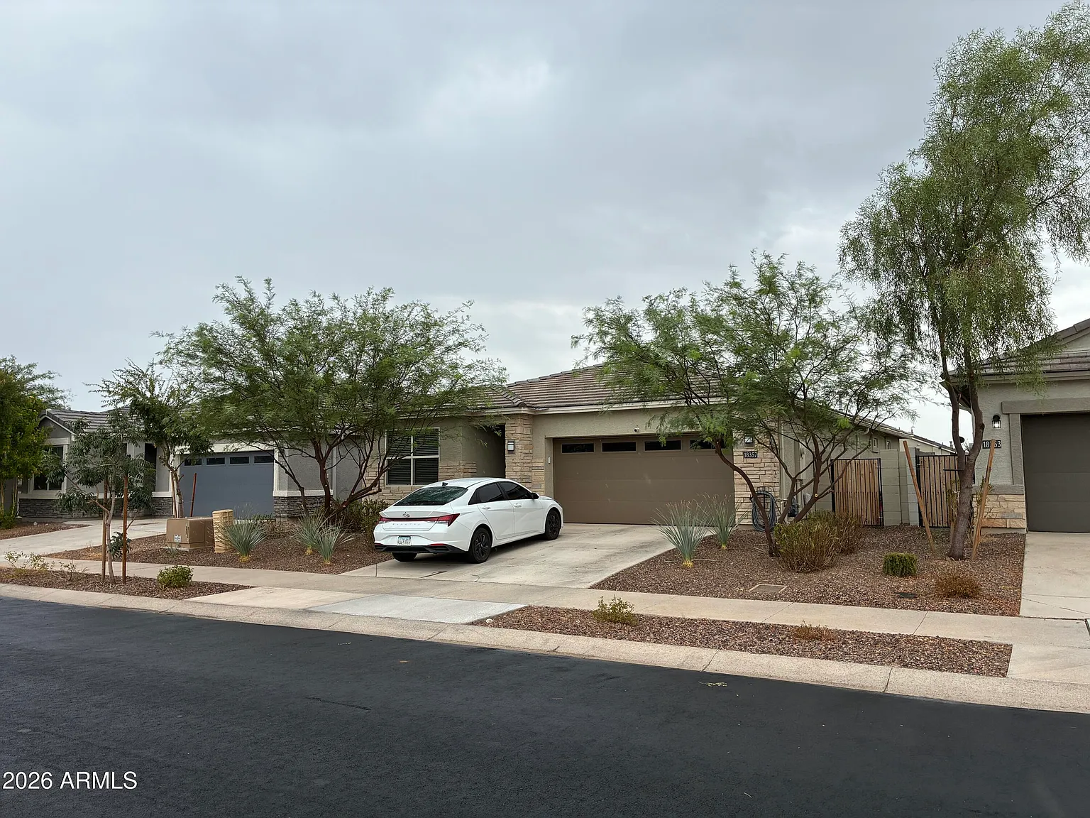 3 bed, 2.0 bath, 1604 sqft, $1,995 — Photo 2