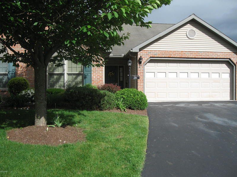 1st image of 20 Sylvan Ct