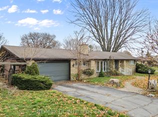 5 Stanley Park Dr, Belleville, ON K8N 4N1