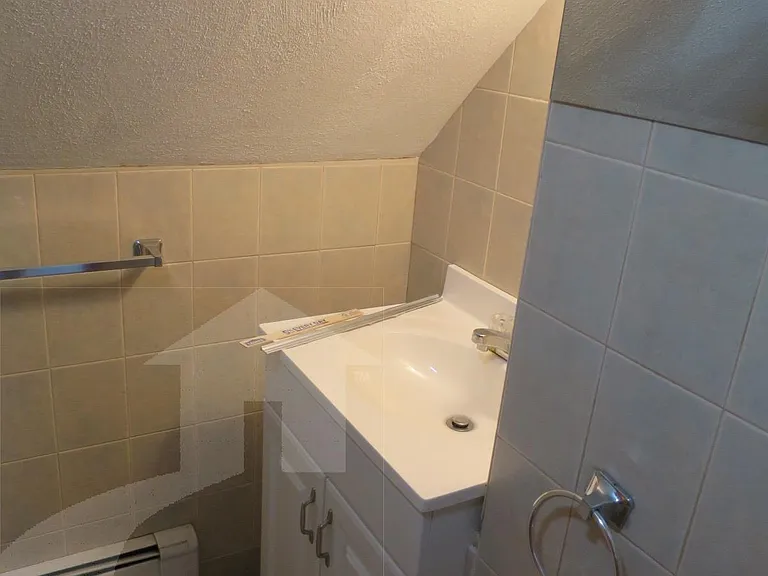 1 Winchester Pl #1 — Photo 17
