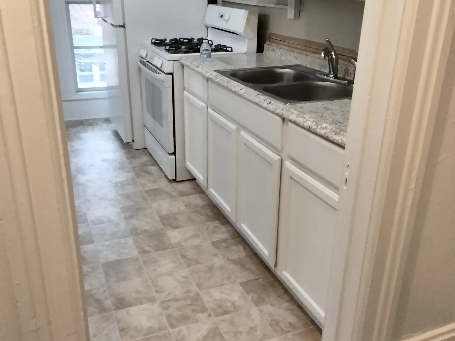 1 bed, $825 — Photo 4