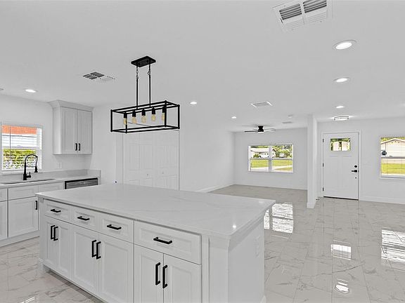5th image of 4410 CHATEAU ROAD