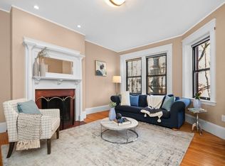 6 Beaufort Rd APT 4, Jamaica Plain, MA 02130