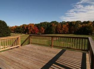 23 Abbott Run Valley Rd, Cumberland, RI 02864