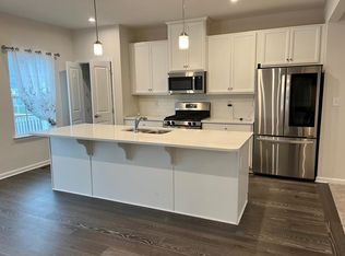 106 Almond Dr, Lansdale, PA 19446