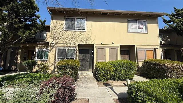 1356 Highland Ct — Photo 18