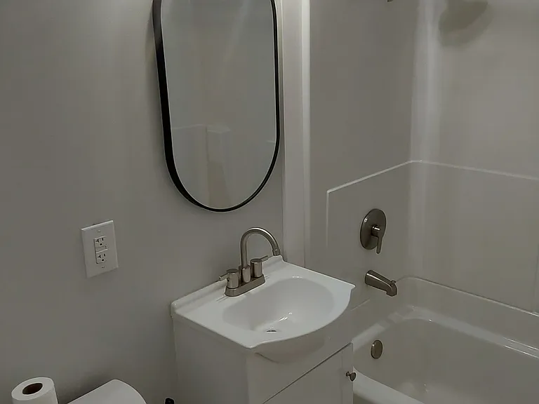 225 Clarkson St — Photo 22