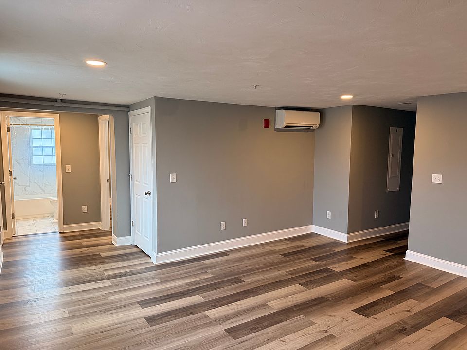 Living area angle 2.