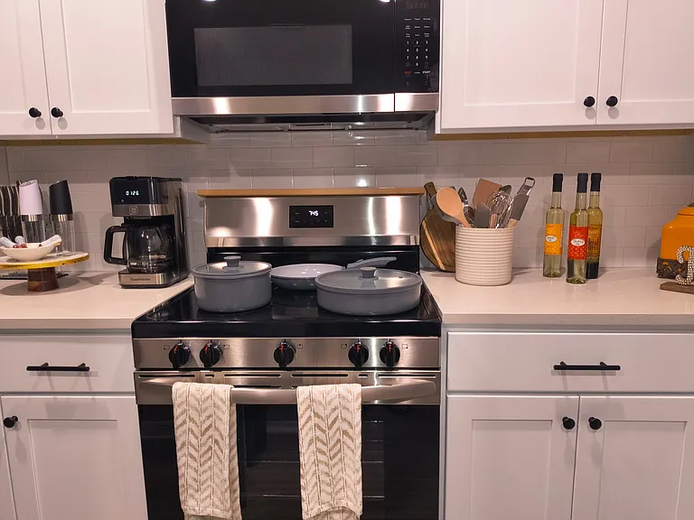 8 Unique Ct — Photo 8