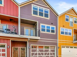 440 N 4th St, Jacksonville, OR