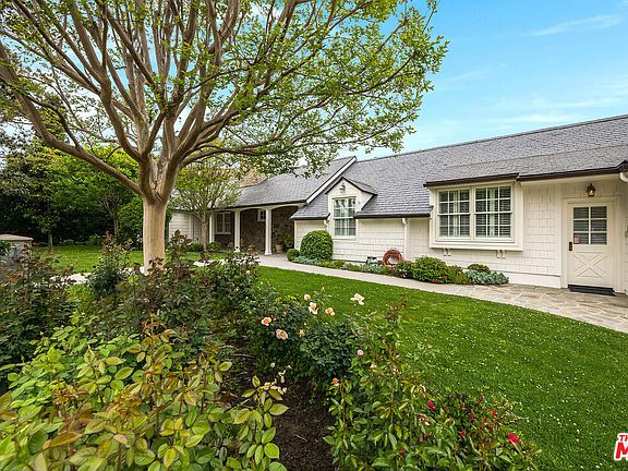 4th image of 9921 Toluca Lake Ave