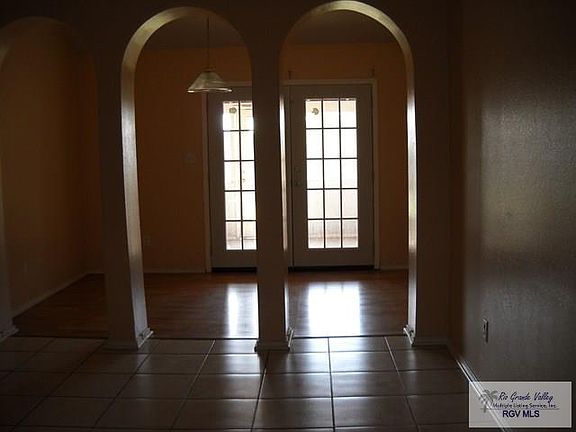 4th image of 2731 Normandy St