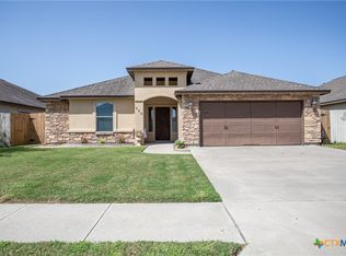 206 Tuscany Dr, Victoria, TX 77904