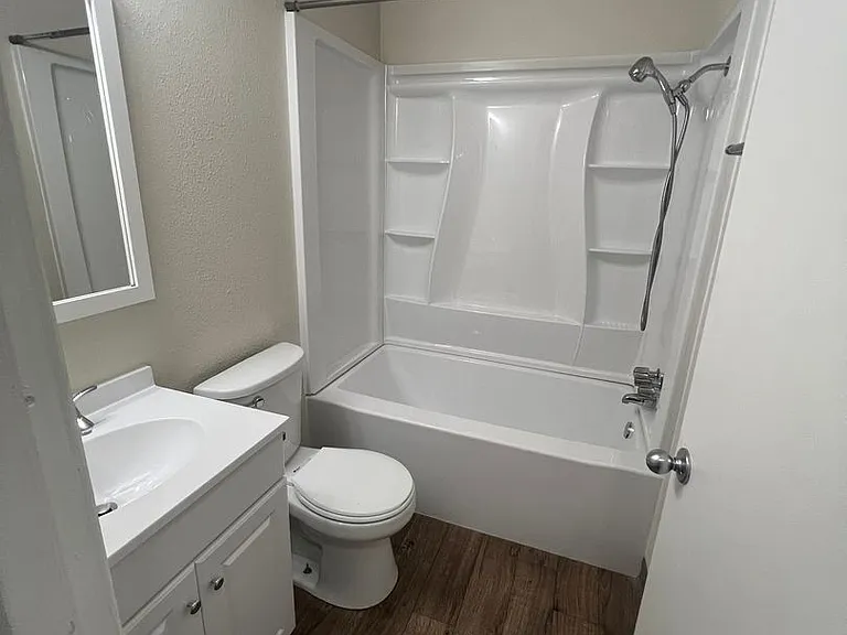 Pacific Ridge Apartments — Photo 5