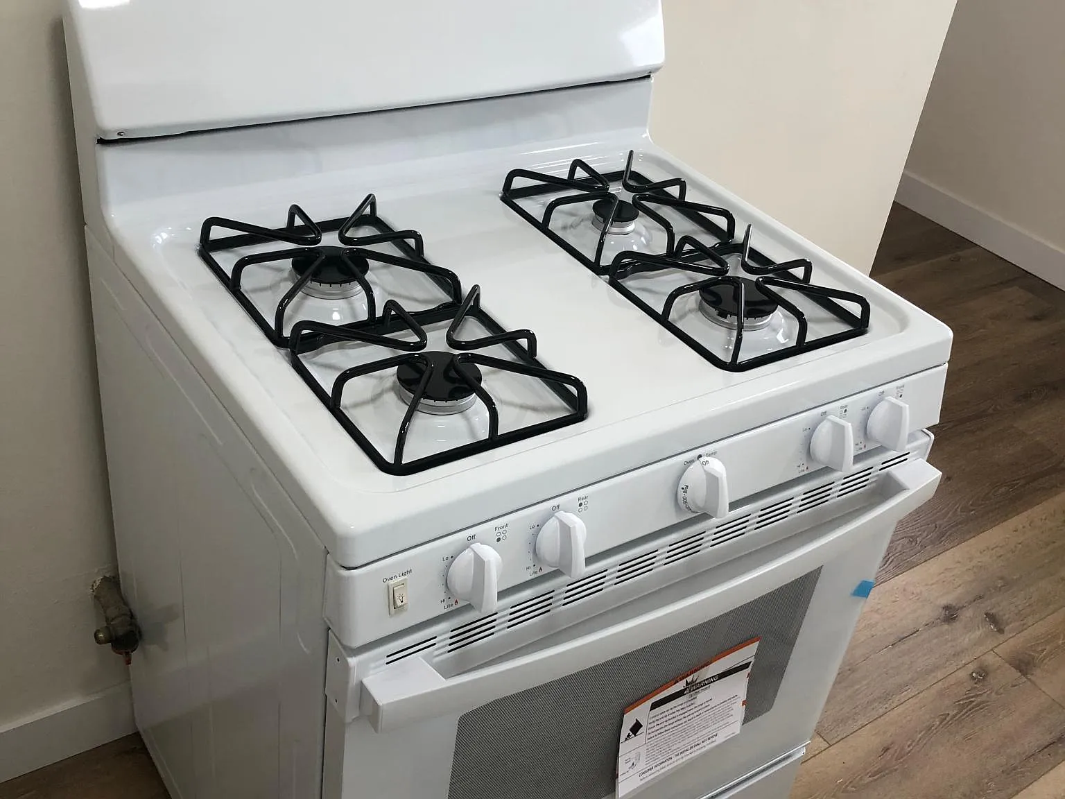 1 bed, 550 sqft, $1,749 — Photo 4