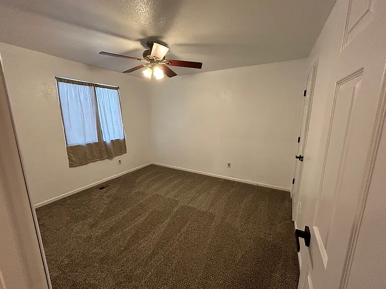 10116 Fairfax Ct — Photo 8